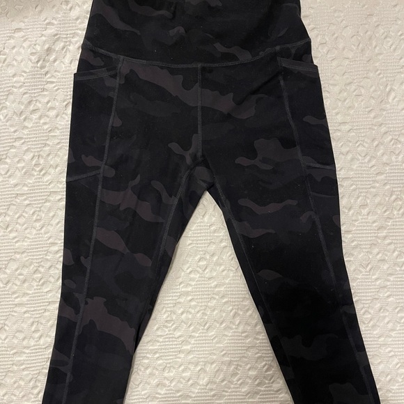Camo print leggings - Picture 1 of 3